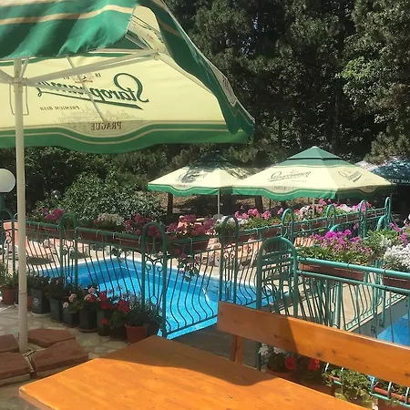 Hotel Zora 3*