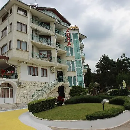 Zora Otel