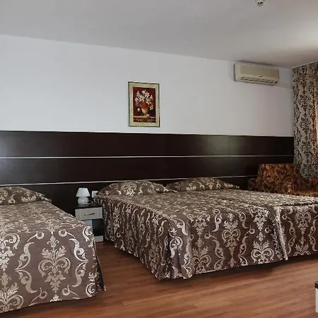 Zora Hotel 3*