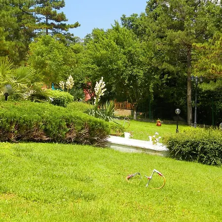 Otel Zora 3*
