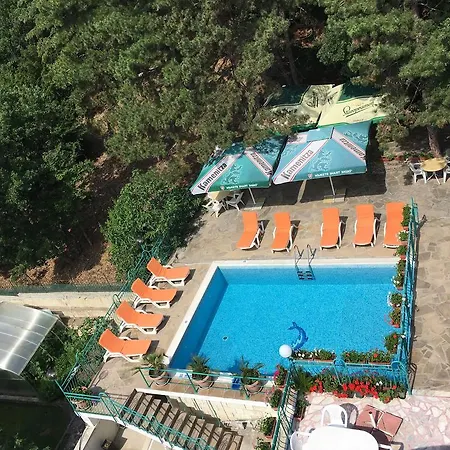 Zora Солнечный берег